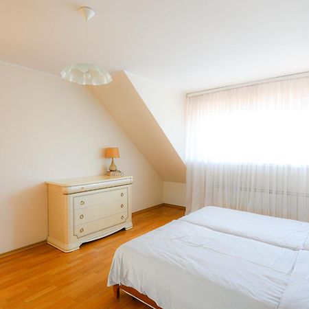 Romi Apartamento Pärnu Exterior foto