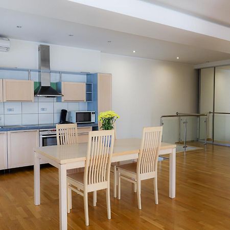 Romi Apartamento Pärnu Exterior foto