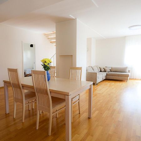 Romi Apartamento Pärnu Exterior foto