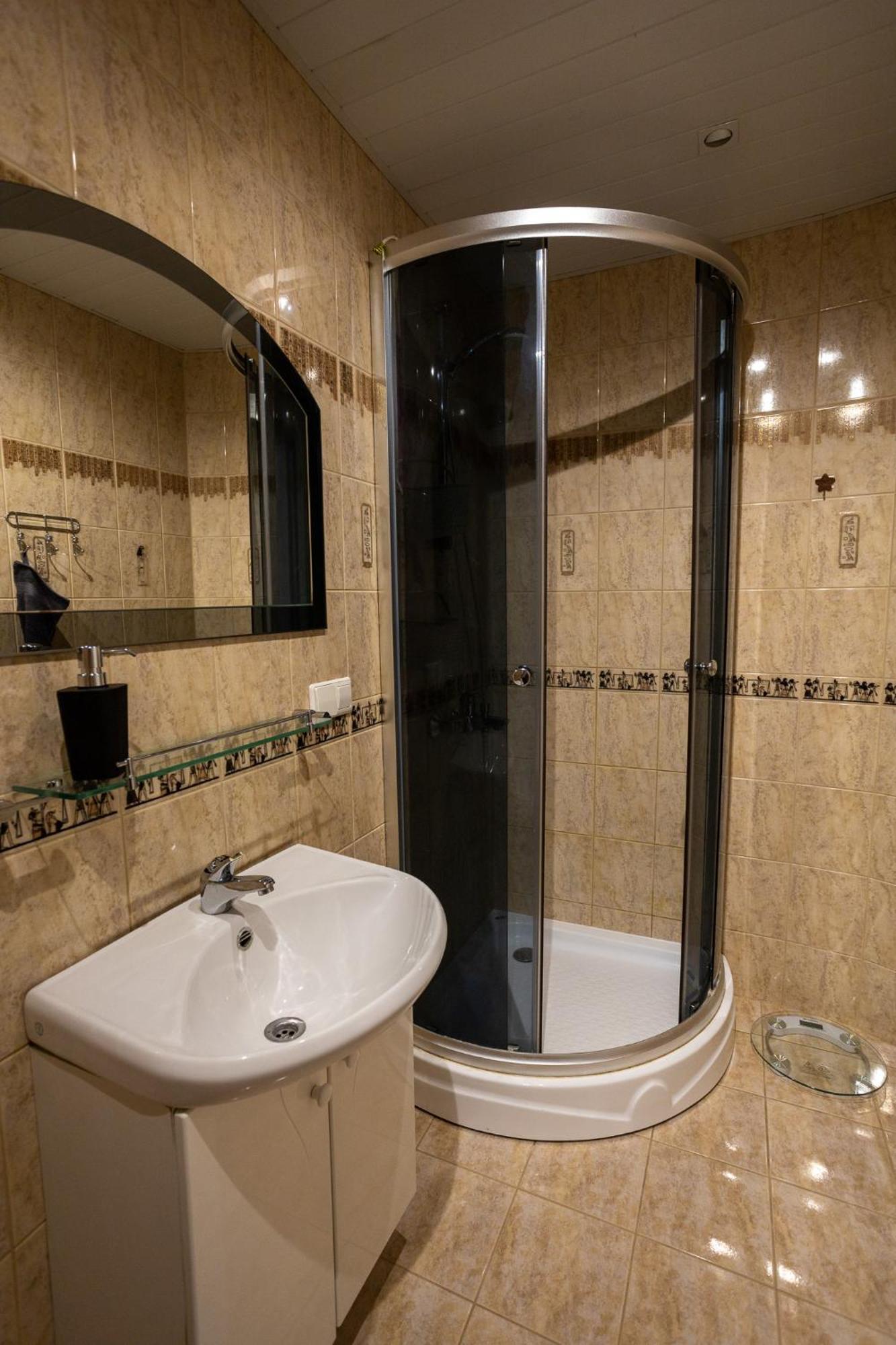 Romi Apartamento Pärnu Exterior foto